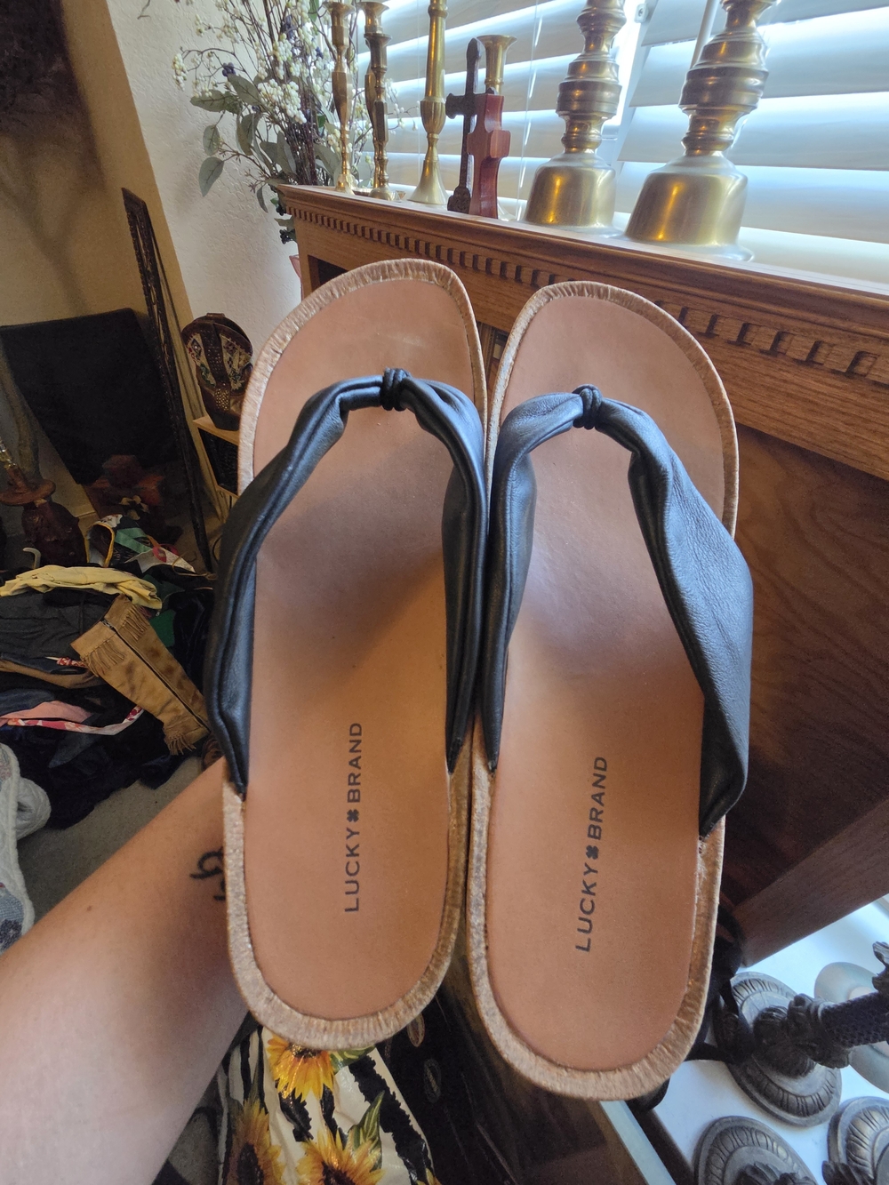 Lucky Brand Black Leather Thong Sandals for Women